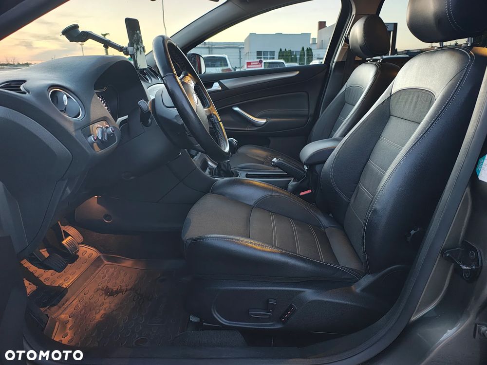 Ford Mondeo 2.0 TDCi Titanium - 18