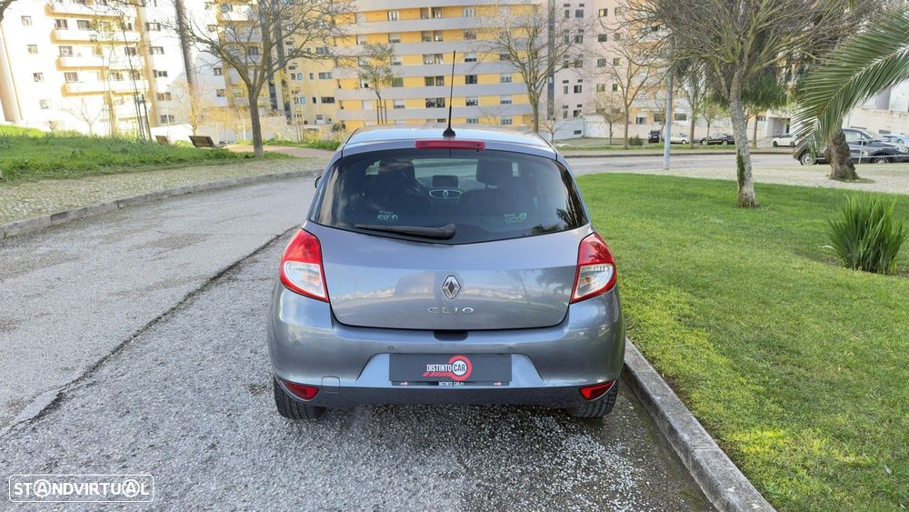 Renault Clio 1.2 TCE Dynamique S - 4