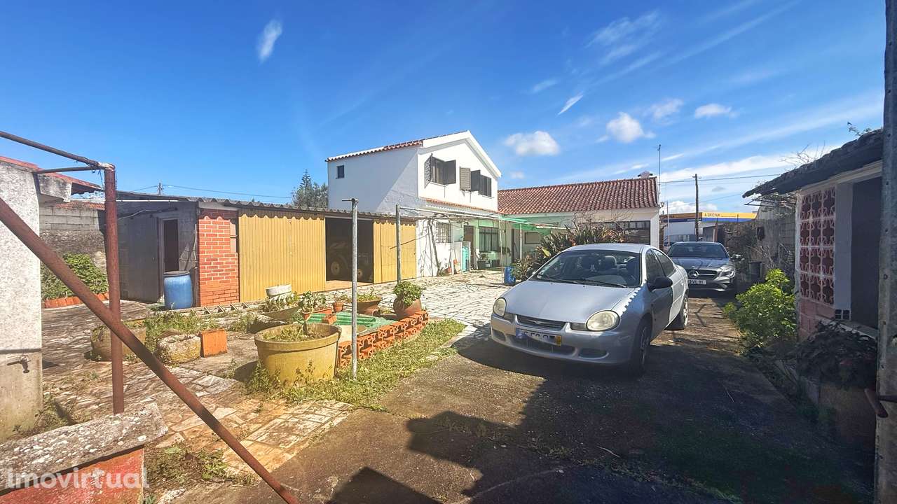 Moradia Isolada com Terreno Amplo em Parceiros da Igreja, torres novas - Grande imagem: 3/36