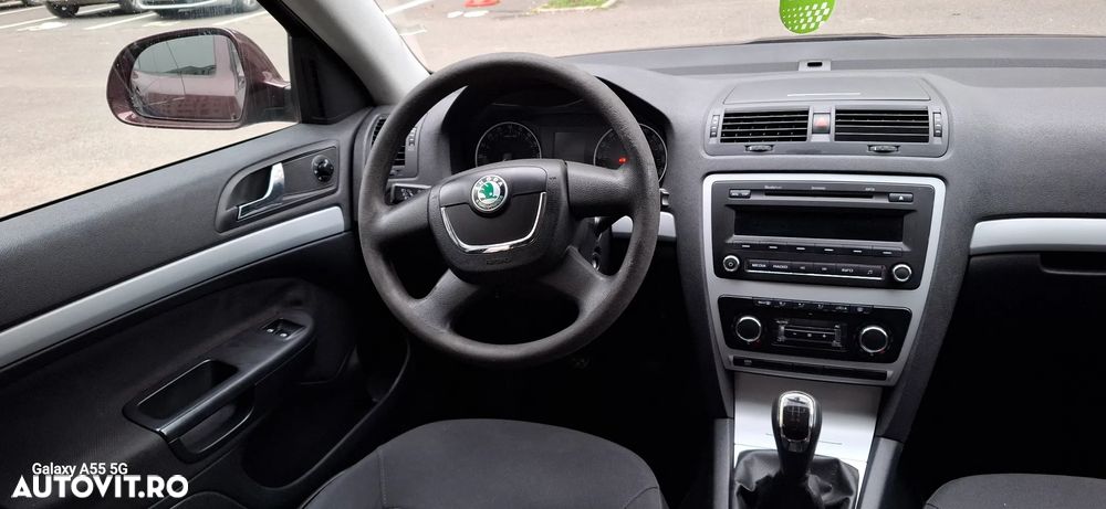 Skoda Octavia 1.6 TDI Ambiente - 10