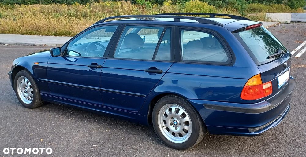 BMW Seria 3 320d Touring - 3