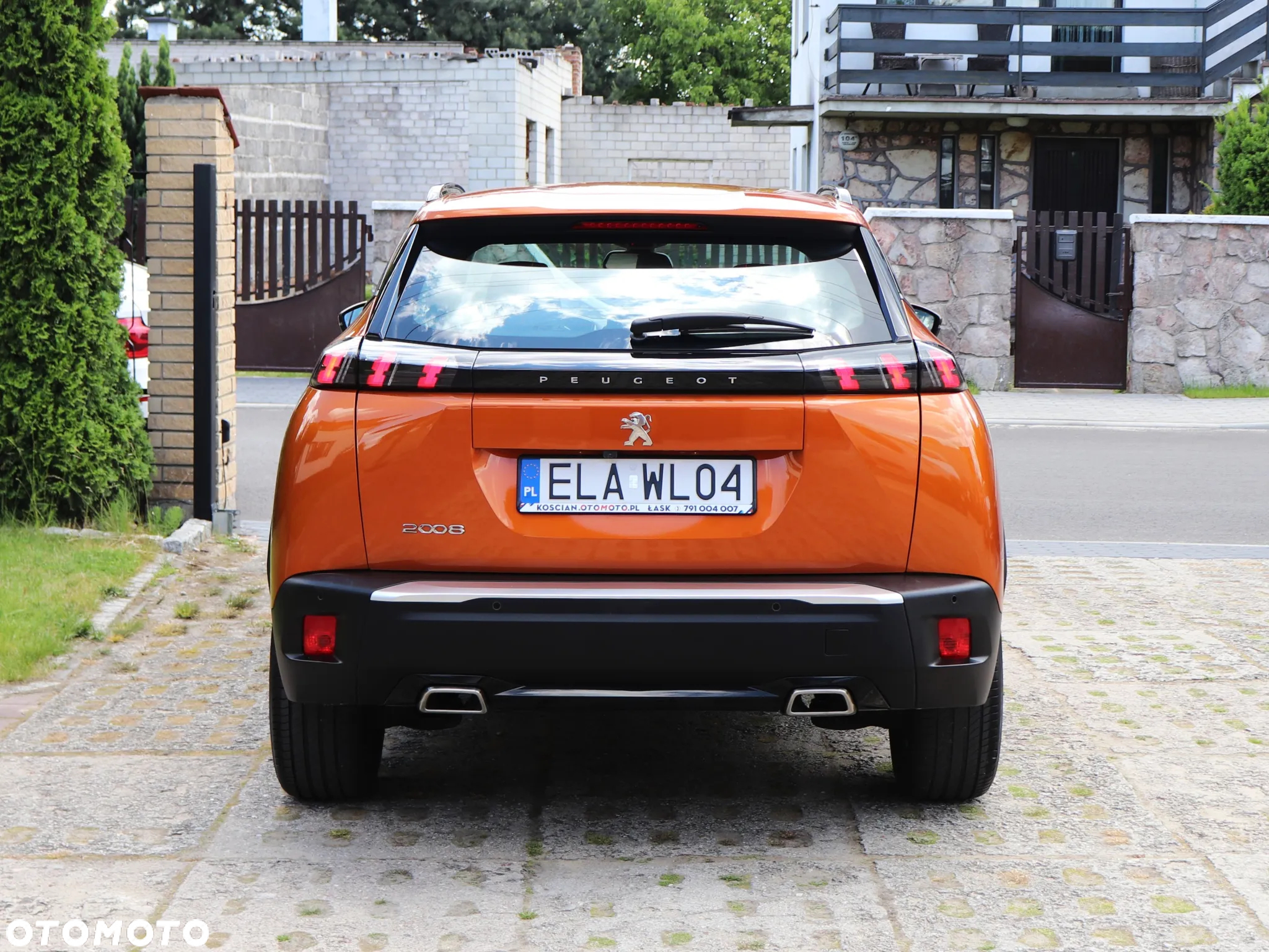 Peugeot 2008 1.2 PureTech Allure S&S - 11