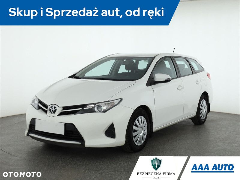 Toyota Auris - 2