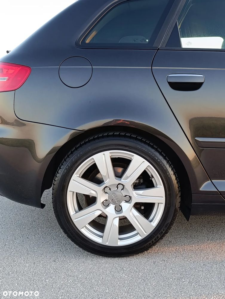 Audi A3 2.0 TDI Sportback DPF quattro Attraction - 25