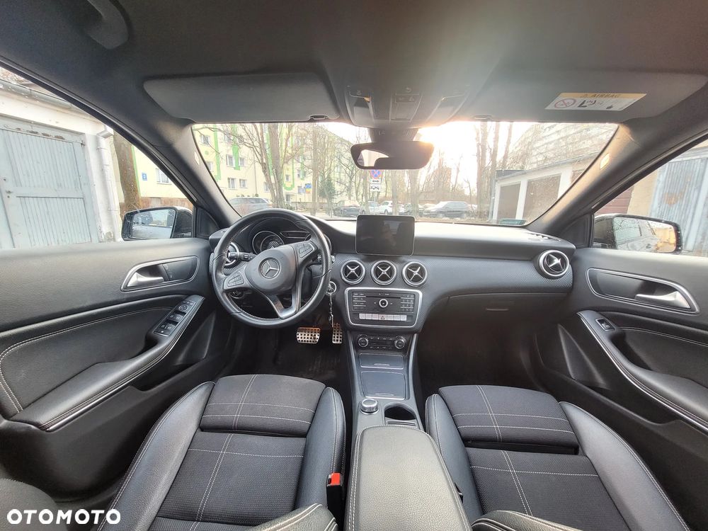 Mercedes-Benz Klasa A 200 7G-DCT Urban - 9
