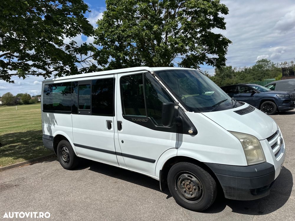 Ford Transit Turneo - 2