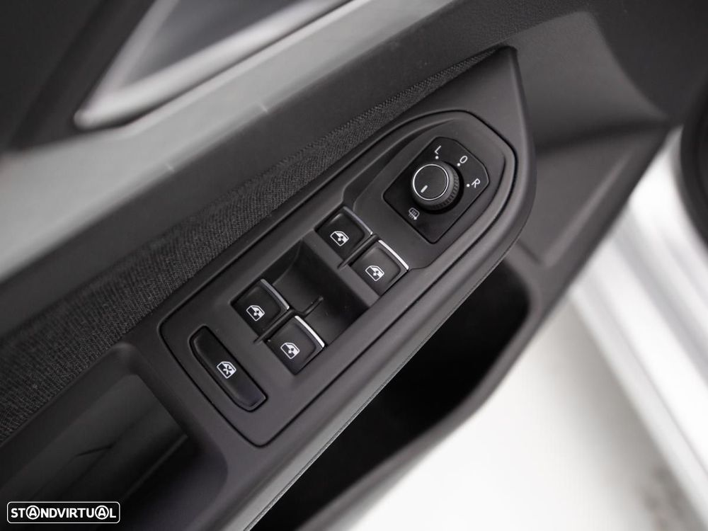 VW Golf - 13