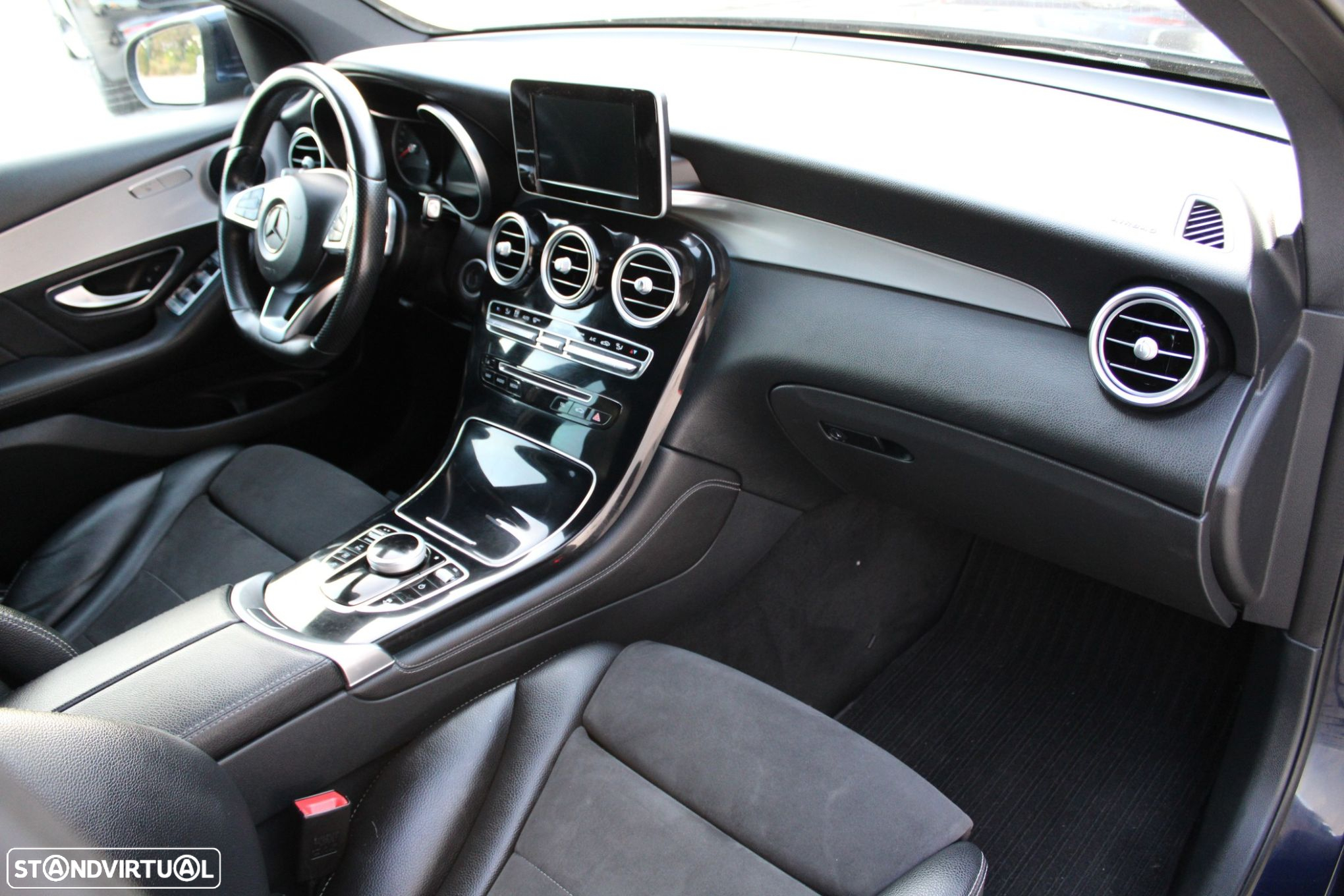 Mercedes-Benz GLC 220 - 12