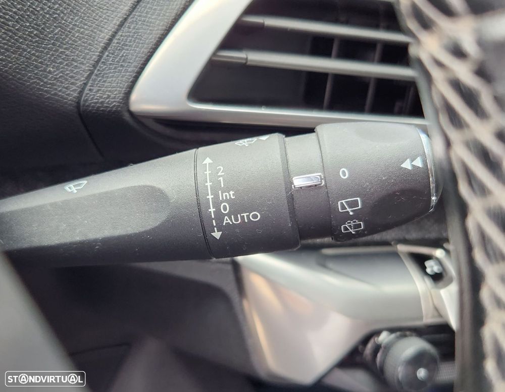 Peugeot 3008 1.6 BlueHDi Allure - 26