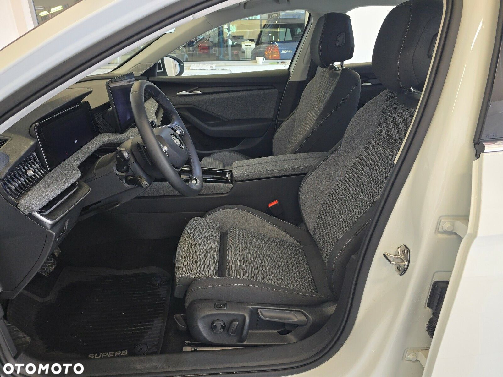 Skoda Superb 2.0 TDI SCR 4x4 Selection DSG - 10