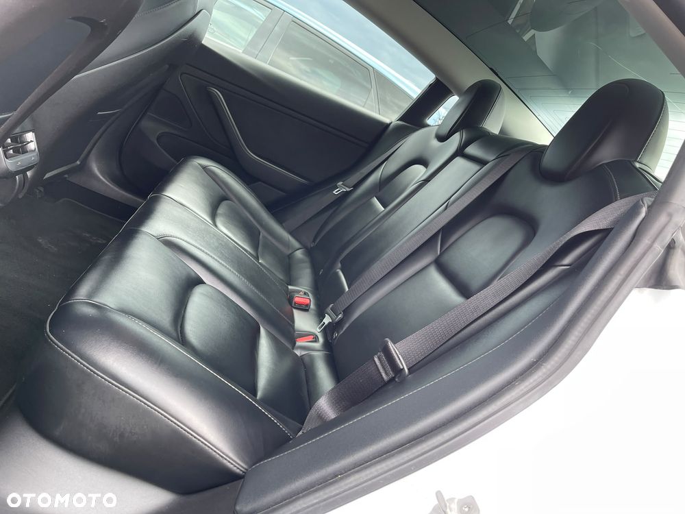 Tesla Model 3 Langstreckenbatterie Allradantrieb Dual Motor - 24