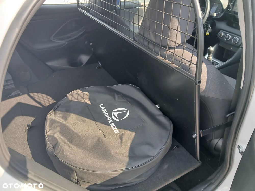 Toyota Yaris 1.5 Comfort - 11