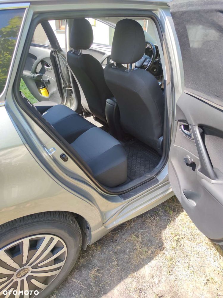 Toyota Avensis 2016 photo 4