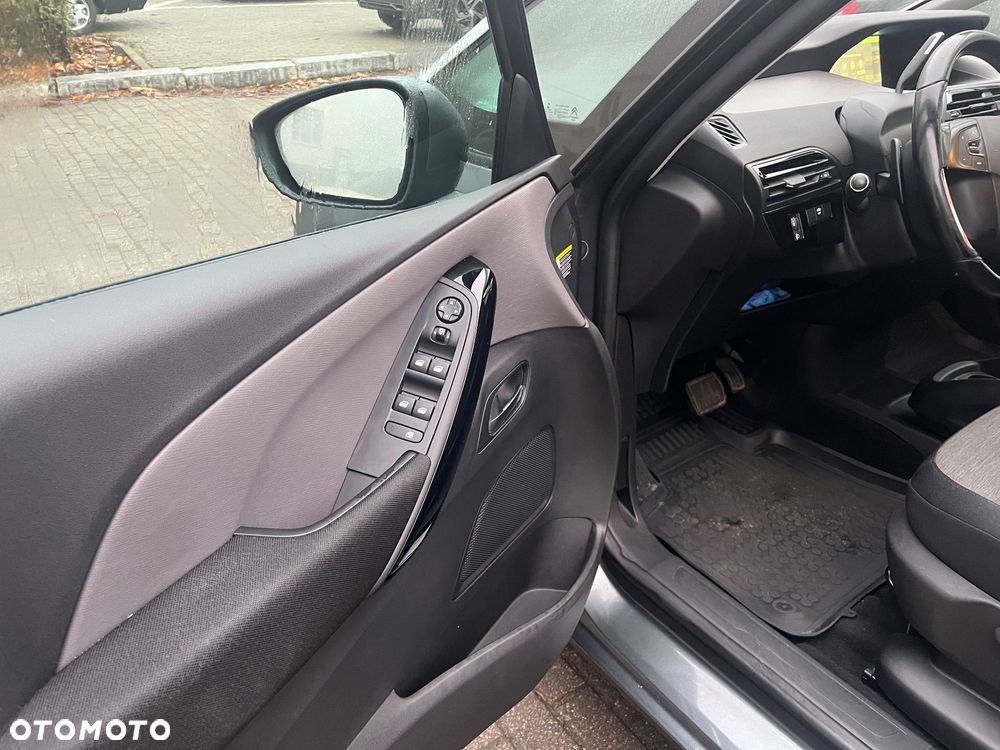 Citroën C4 Grand Picasso 2.0 BlueHDi MoreLife S&S EAT6 - 19