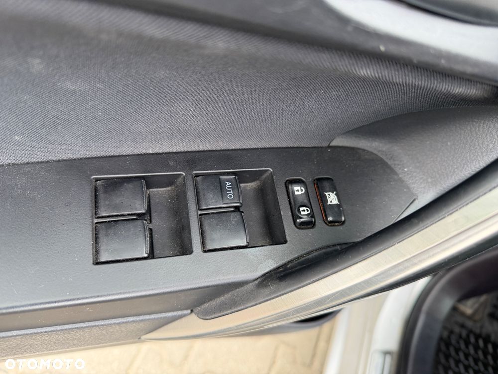 Toyota Auris 2.0 D-4D Premium Comfort - 25