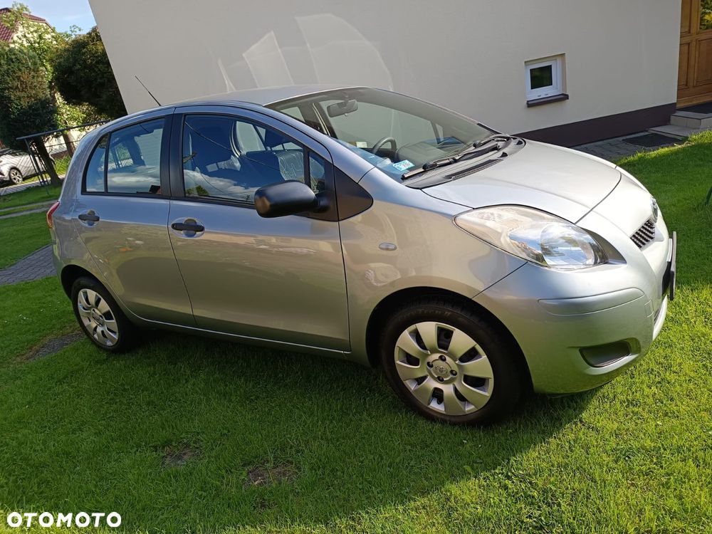 Toyota Yaris 1.33 Luna - 8