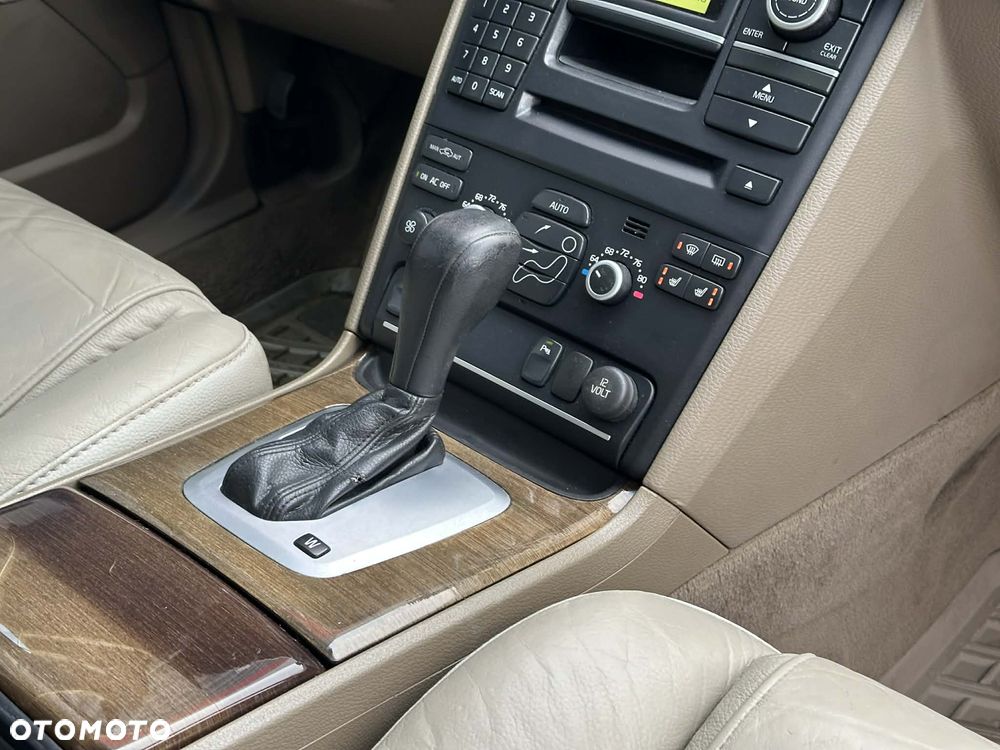 Volvo XC 90 3.2 AWD Geartonic Summum - 23