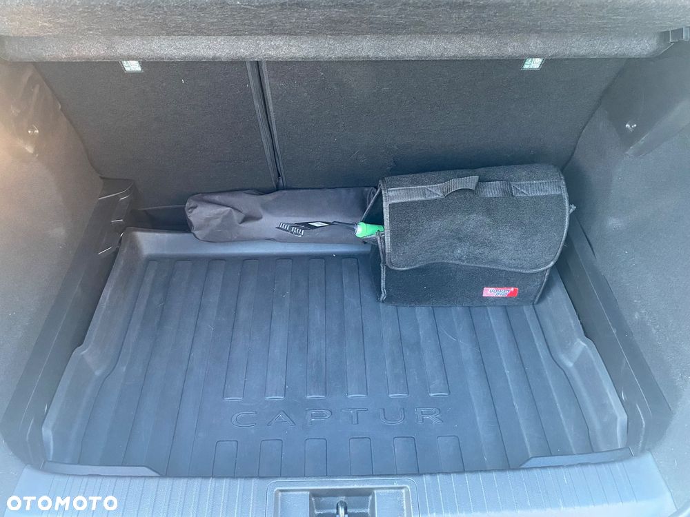 Renault Captur - 16