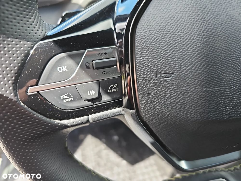 Peugeot 408 1.2 PureTech GT S&S EAT8 - 17