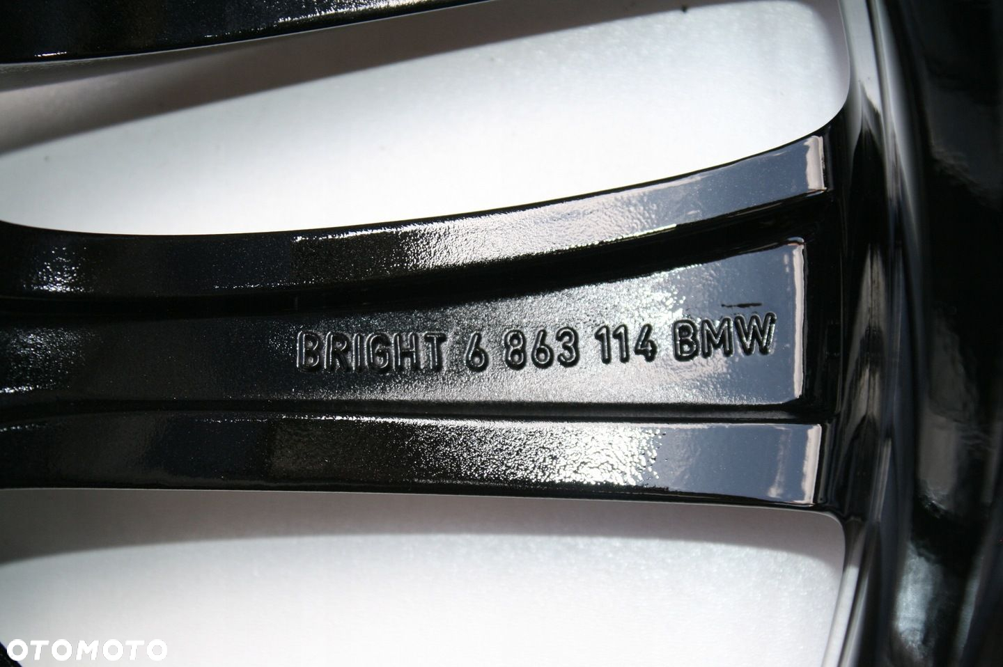 19 ORYGINAŁ BMW G 7 8 6 5 5GT 4 3 X1 X3 X4 - 7