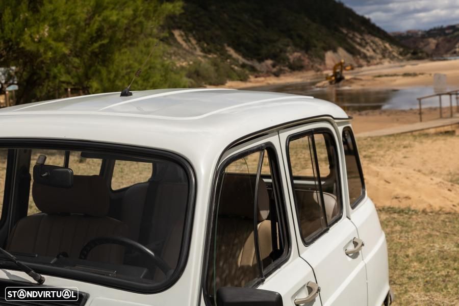 Renault 4 1.0 TL Savanne - 12