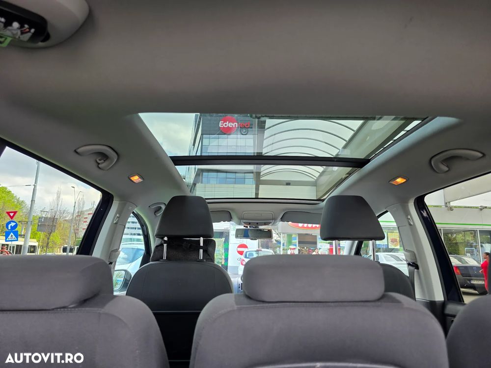 Volkswagen Touran 2.0 TDI Highline DSG - 18