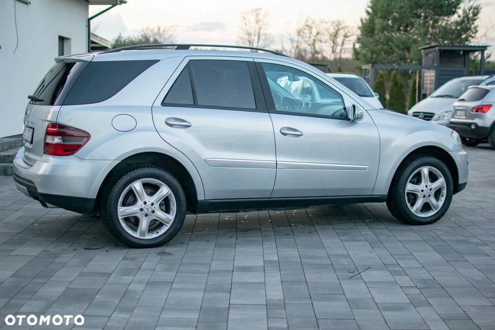 Mercedes-Benz ML - 12