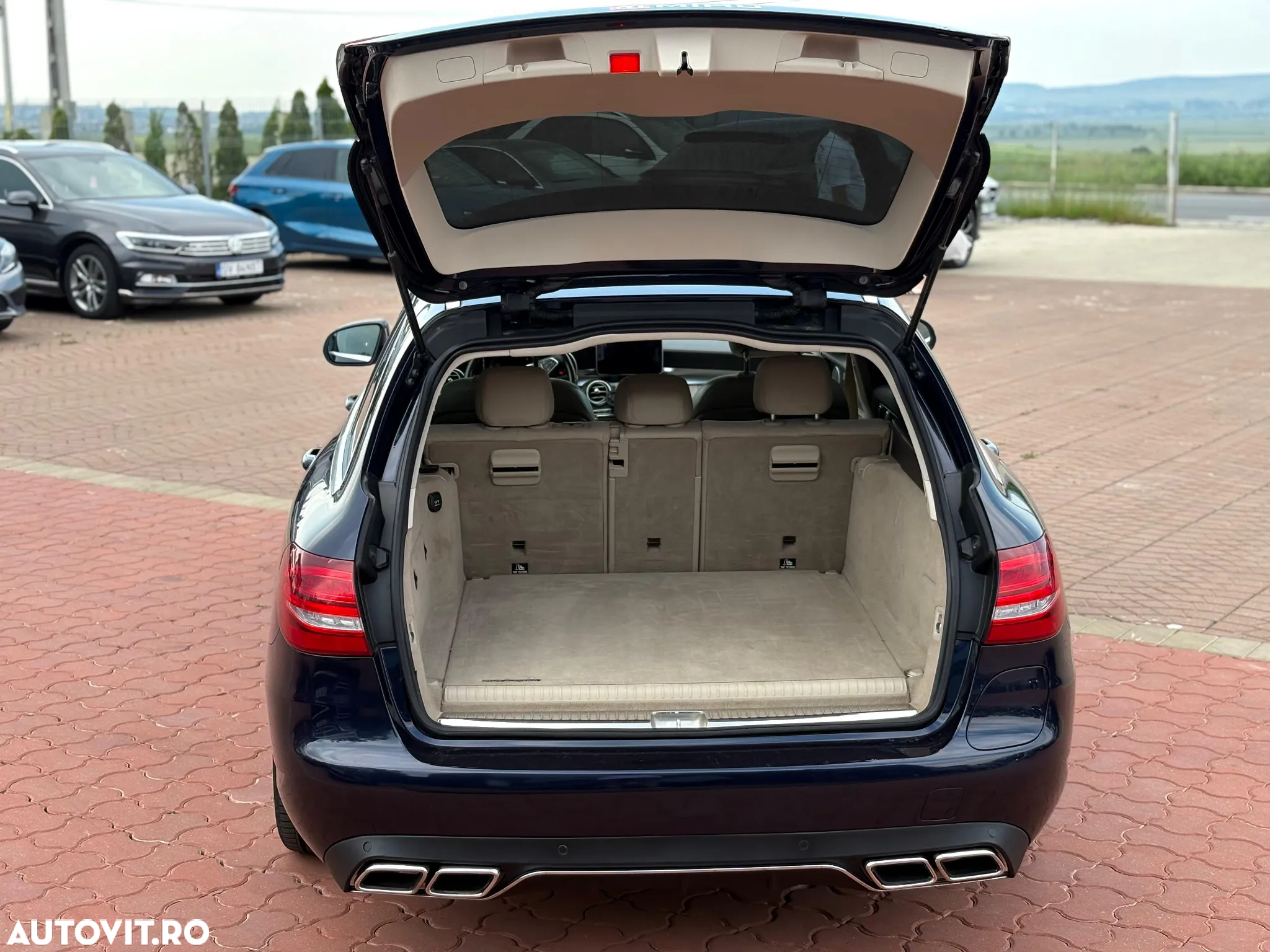 Mercedes-Benz C - 5