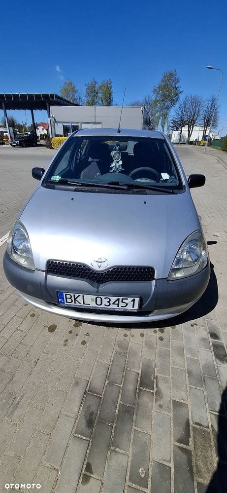 Toyota Yaris - 2
