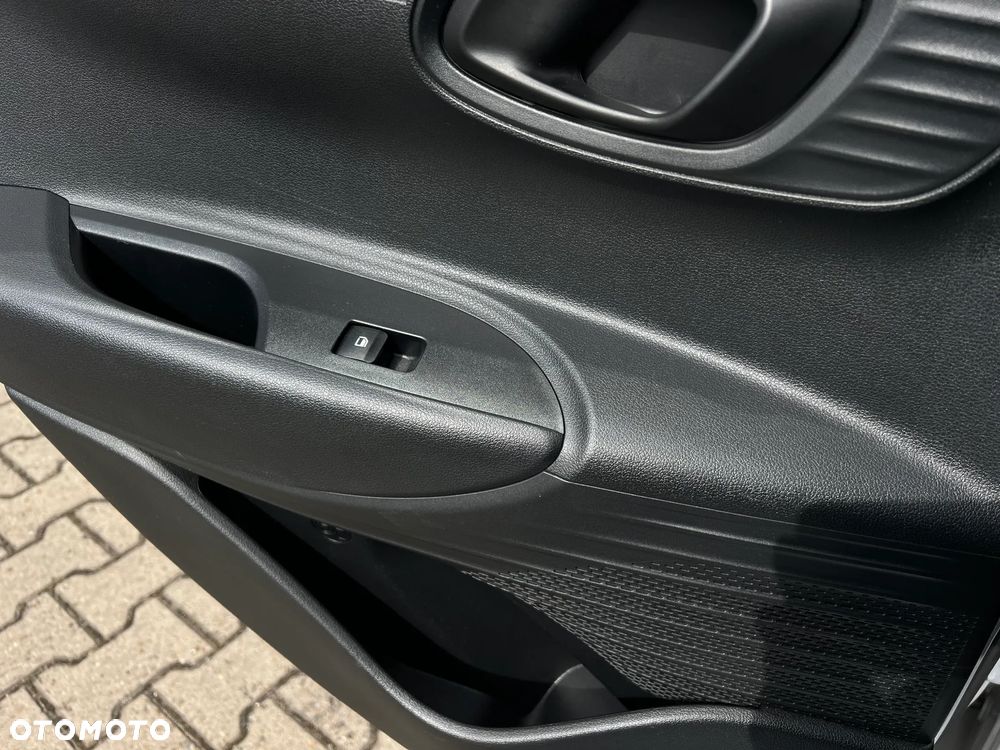 Hyundai i20 1.2 Pure - 17