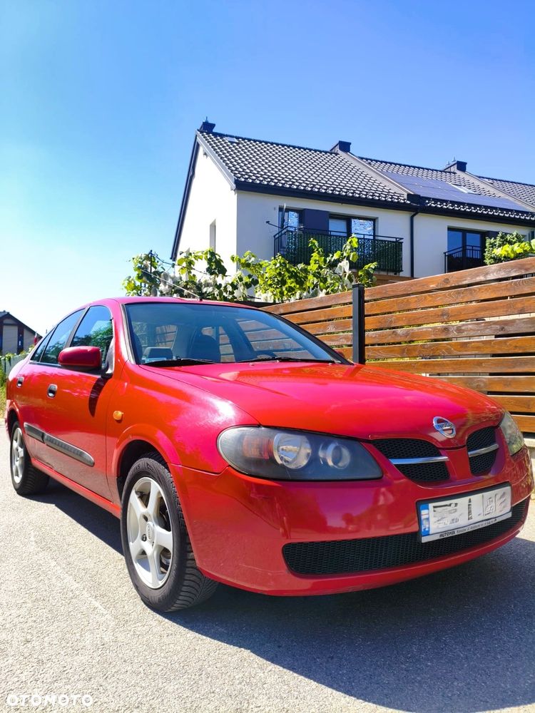Nissan Almera - 4
