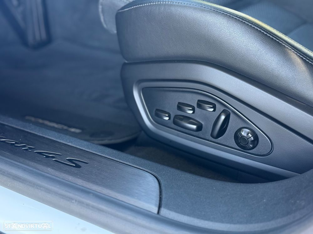 Porsche Taycan 4S Bateria Performance Plus - 30