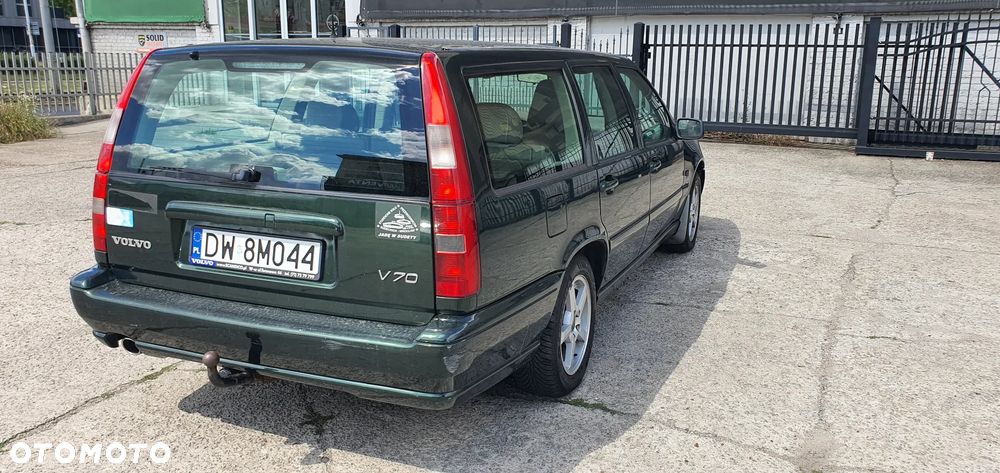 Volvo V70 2.4 - 12