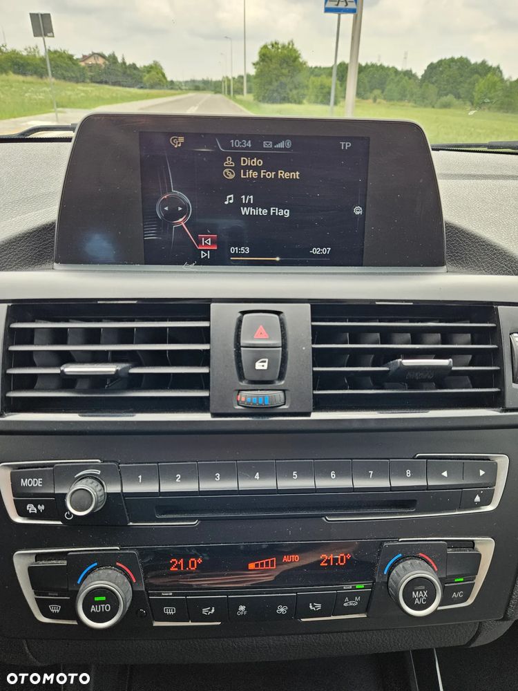 BMW Seria 1 118d DPF Edition Lifestyle - 17