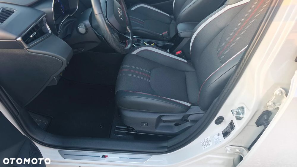 Toyota Corolla 2.0 Hybrid GR Sport - 8