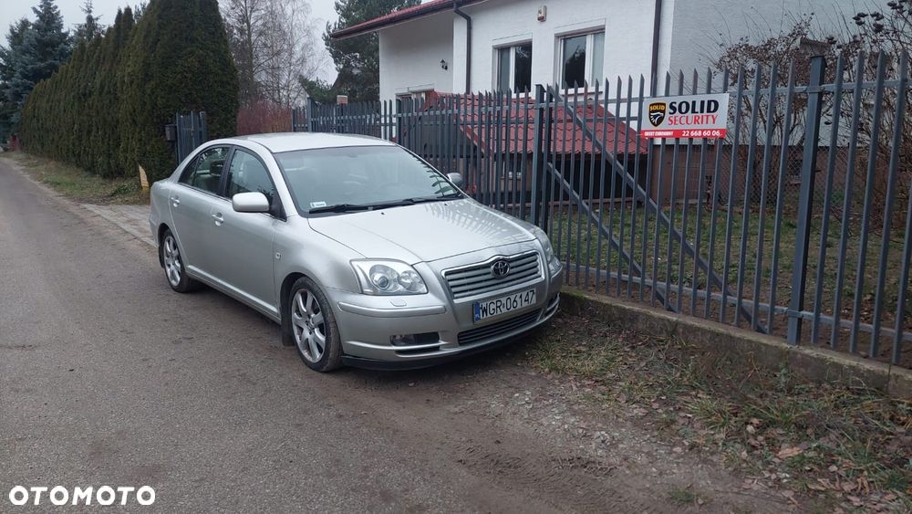 Toyota Avensis 2.0 VVT-i Sol - 1