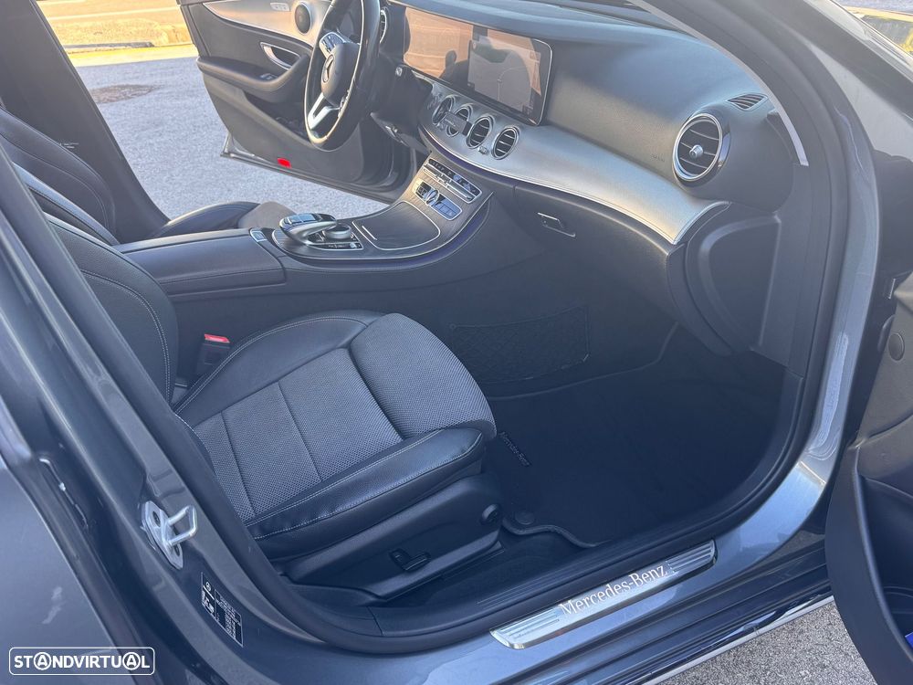 Mercedes-Benz 300 - 9