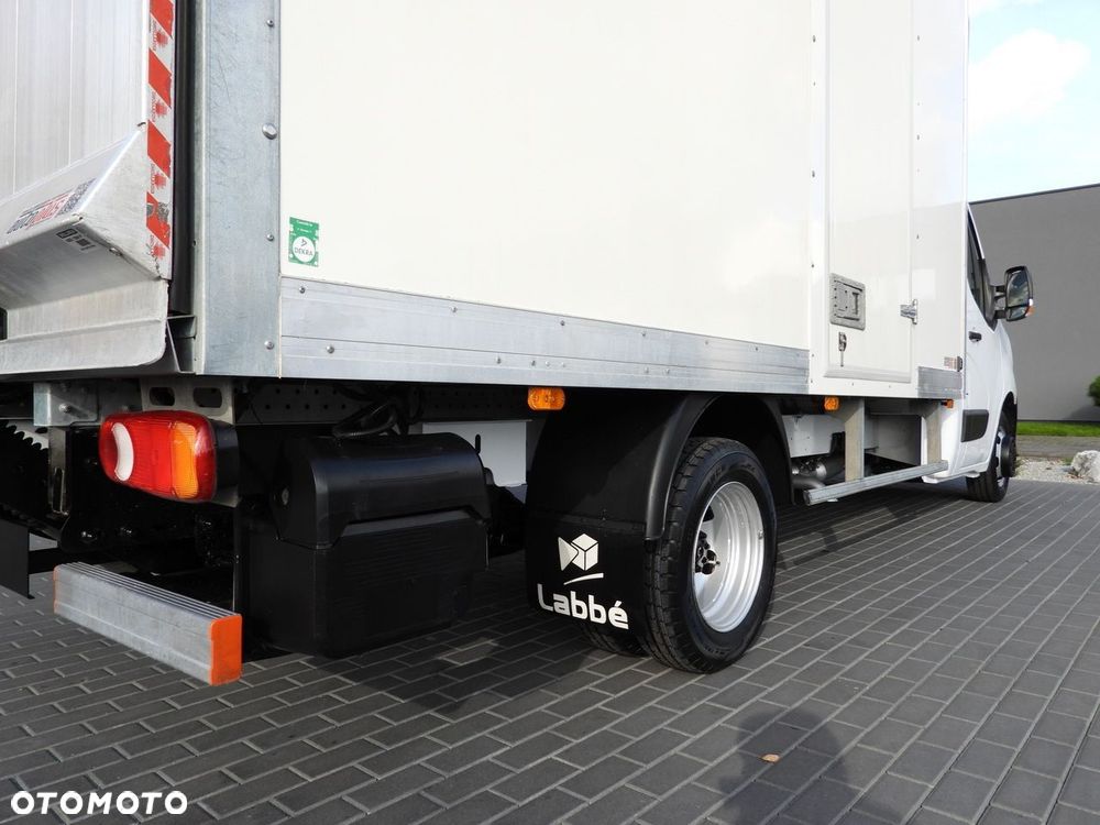 Renault MASTER KONTENER WINDA 8 PALET TEMPOMAT LEDY BLIŹNIACZE KOŁA KLIMATYZACJA  145KM - 18
