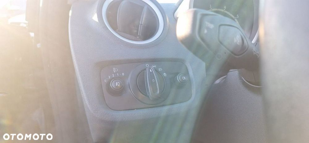 Ford Fiesta - 17