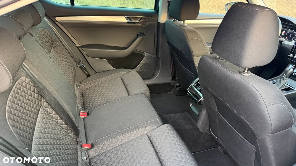 Skoda Superb 2.0 TDI DSG Ambition - 16