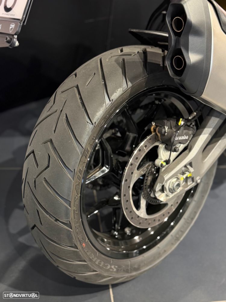 Ducati Multistrada V2 S - 11