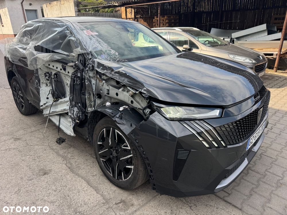 Peugeot 3008 1.2 PureTech mHEV Allure Pack S&S e-DCS6 - 4