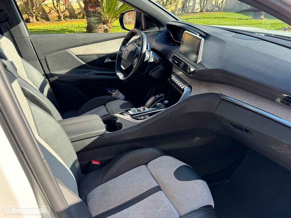 Peugeot 3008 1.6 Hybrid4 GT Pack e-EAT8 - 11