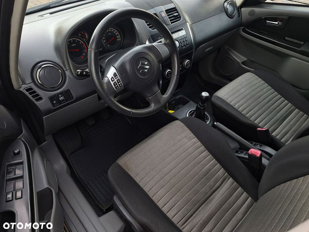 Suzuki SX4 - 9