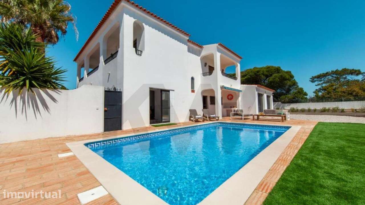 Moradia T4 com Piscina para Arrendamento Anual – Santa Eulália, Albufe - Grande imagem: 2/56