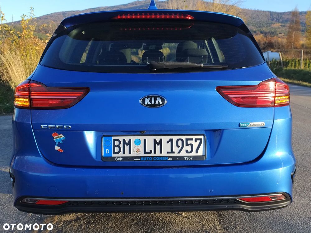 Kia Ceed SW 1.6 CRDi DCT Platinum Edition - 16