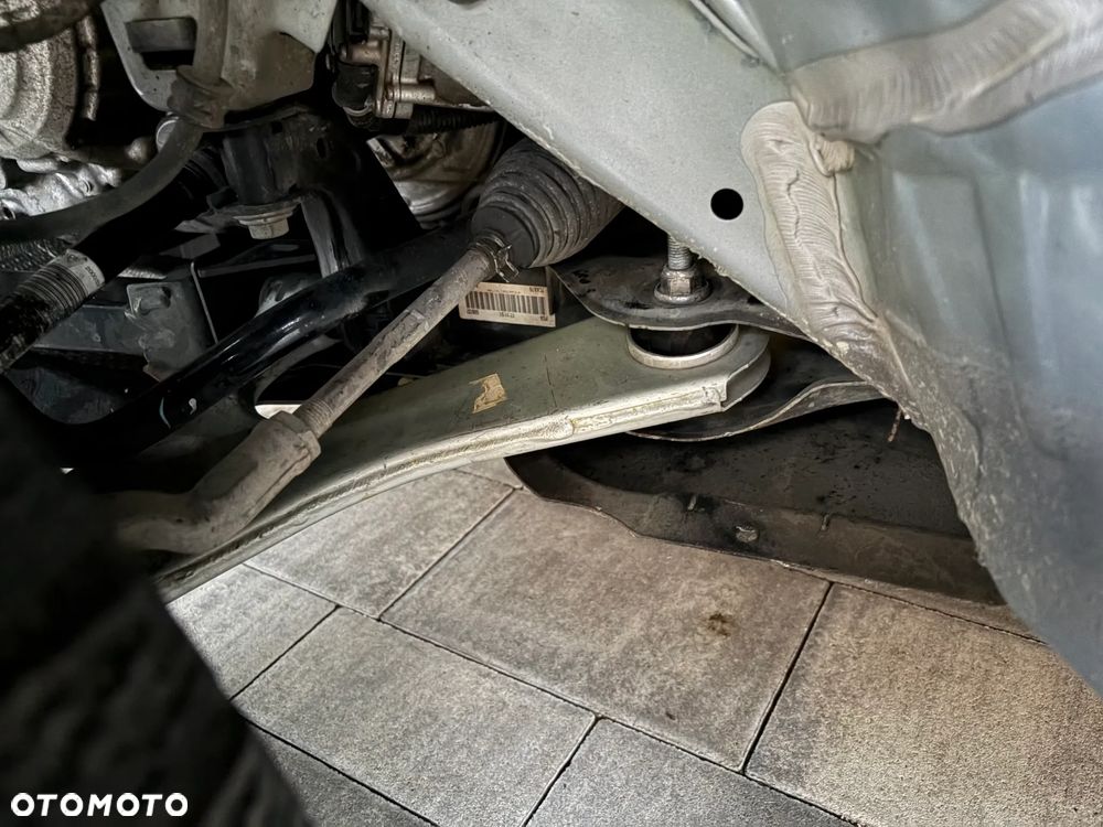 Citroën C4 BlueHDi 130 Stop&Start EAT8 MAX - 13