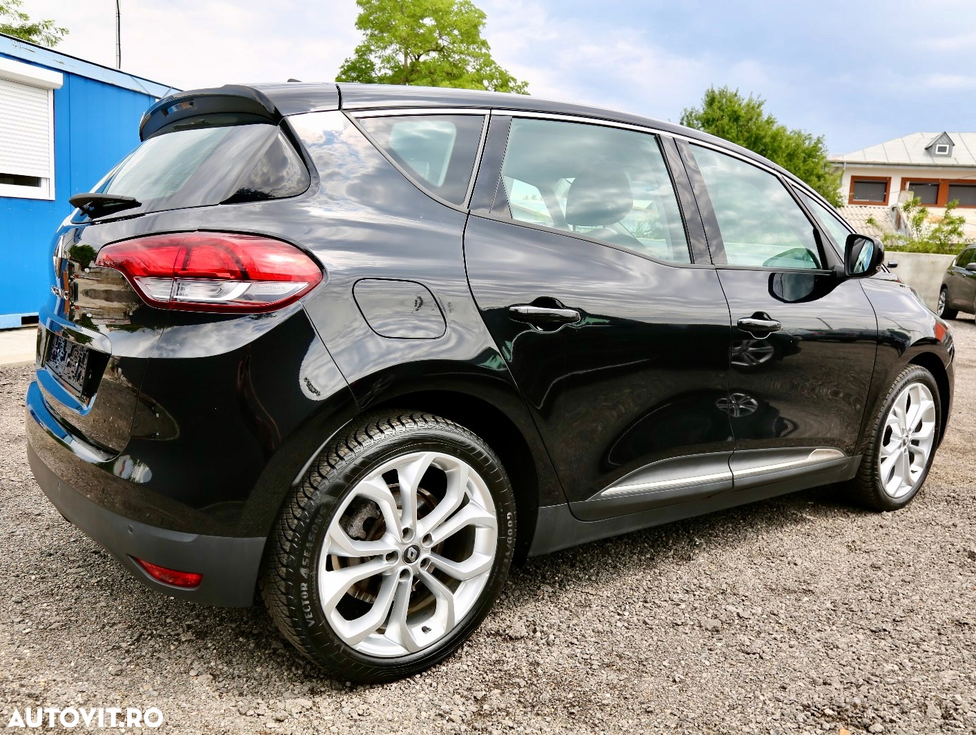 Renault Scenic ENERGY dCi 110 EXPERIENCE - 3