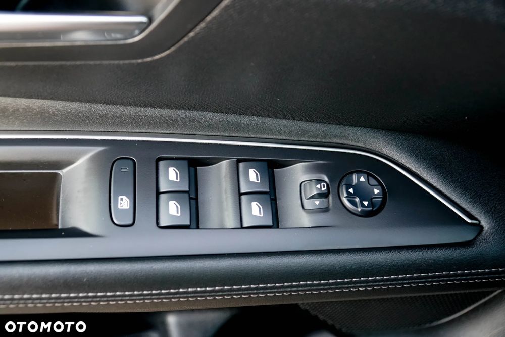Peugeot 3008 BlueHDi 130 Stop & Start EAT8 Allure - 40