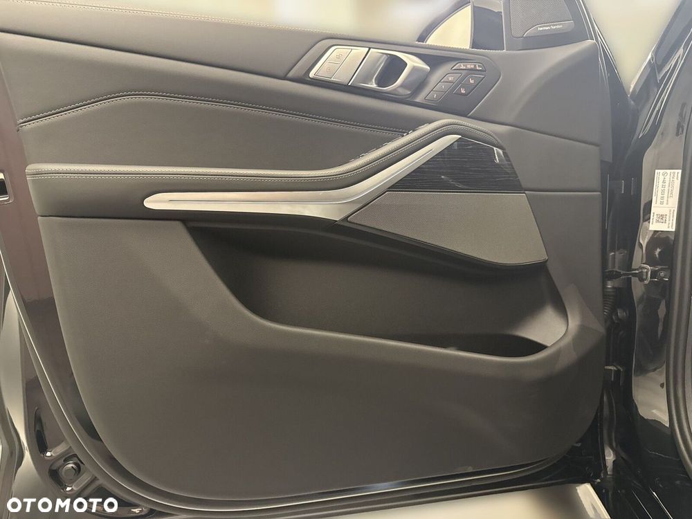 BMW X7 - 12